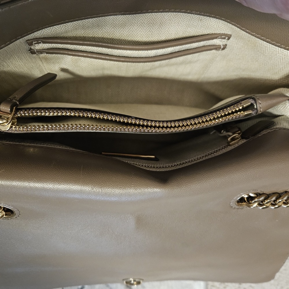 Tory Burch Kira Chevron Taupe Quilted Shoulder Crossbody Bag - Picture 6 of 8